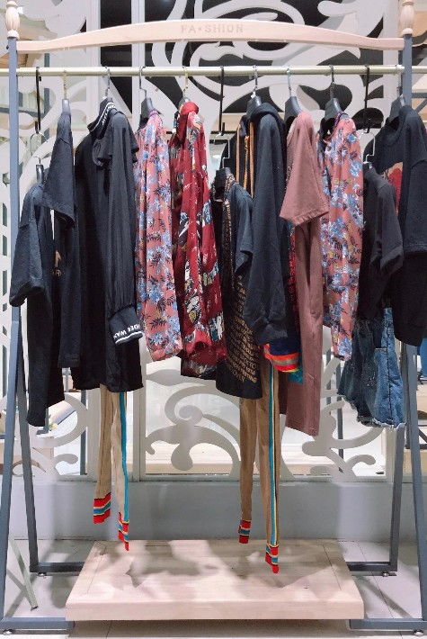 【me.joy歐貨19春夏時尚潮牌精品女裝品牌折扣貨源批發(fā)拿貨走份】- 